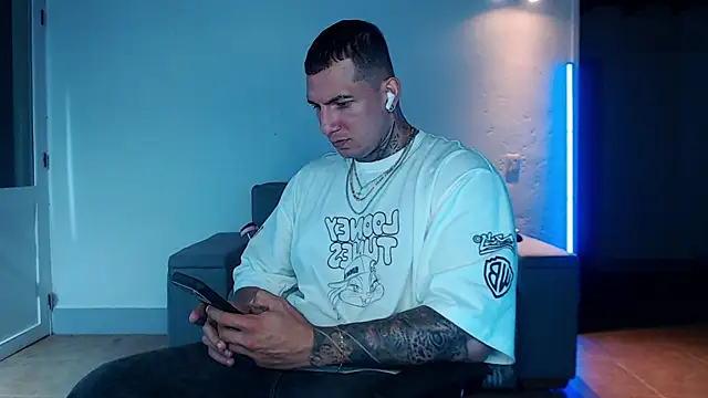 Shane_Clay webcam
