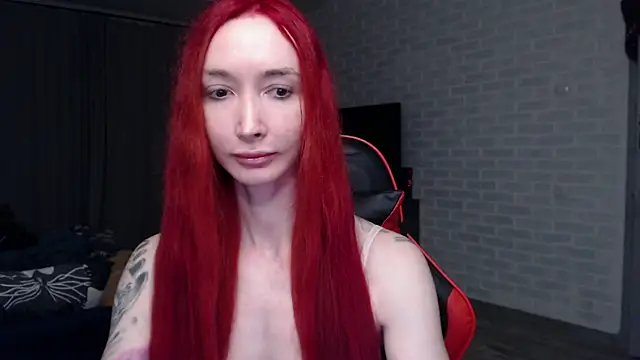 Roxy_Silver webcam