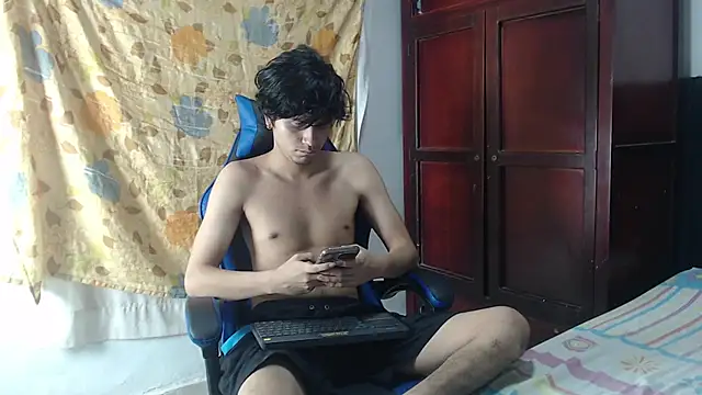 alice_julls webcam