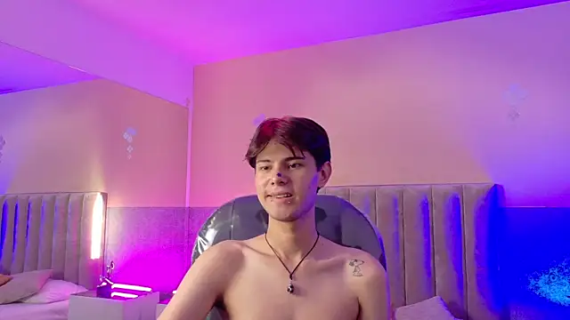 Derek_Sinn webcam
