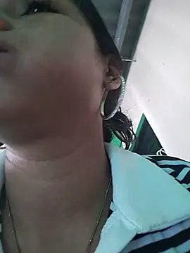AngelicaStorms webcam