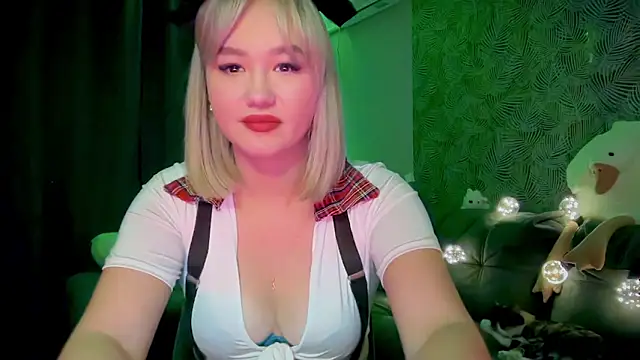 AvroraSolace webcam