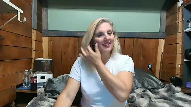lisaxlovexxx - Lisaxlovexxx's free webcam - UK Sex Cams