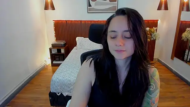 KatherineBond webcam