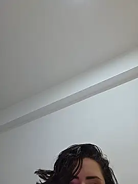NeredaXxx webcam
