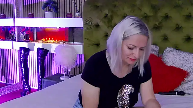 LadyTouch webcam