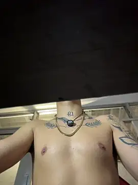 AlphaMasterXxx webcam