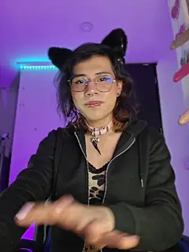 Sweet-SharoKitty webcam