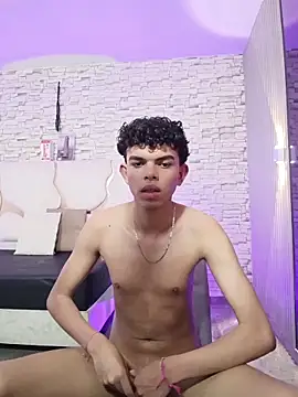 keahi_tay webcam