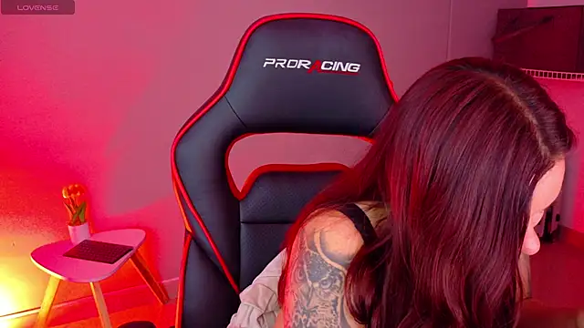 samantha_tattu webcam