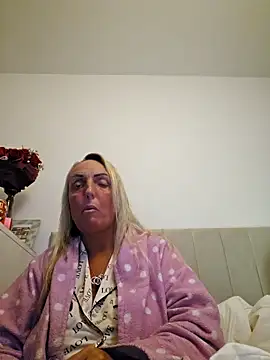 theblondecocklover webcam
