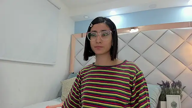 crystalstonee webcam