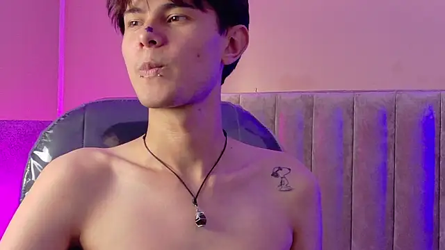 Derek_Sinn webcam