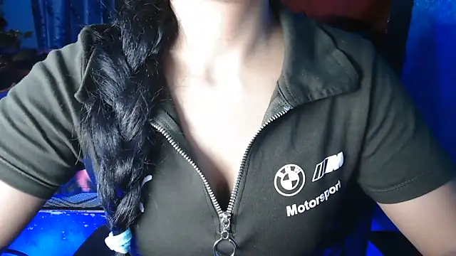 Cuteangle1 webcam