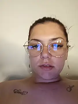 Noraa_me webcam