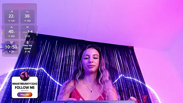MaryAnneeXOO webcam