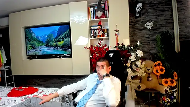 SpartacusDaddy48 webcam