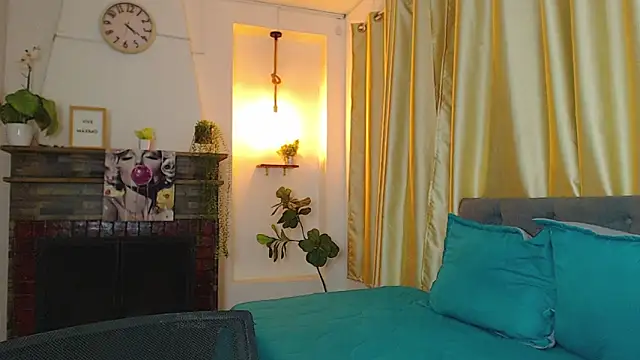 Emma_hassani webcam
