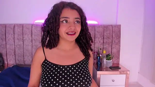 Dahlia_rossee webcam