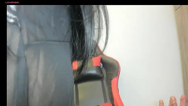 cami_hot_tits webcam