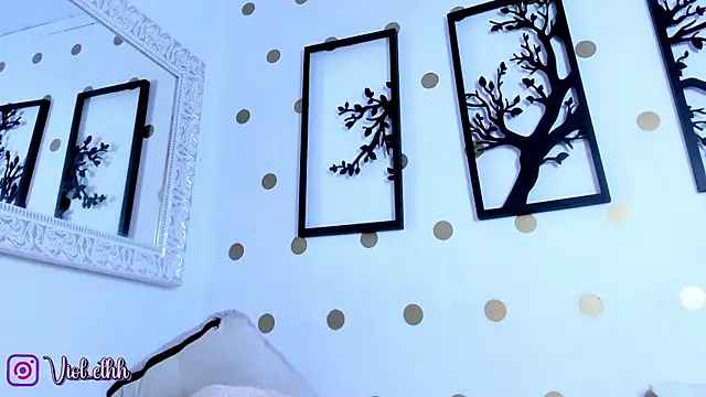 Violeth_00 webcam