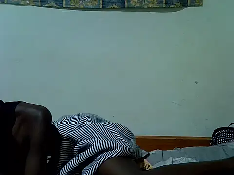 pretty_min - Pretty_min's free webcam - UK Sex Cams