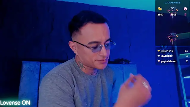 LiamDeep webcam