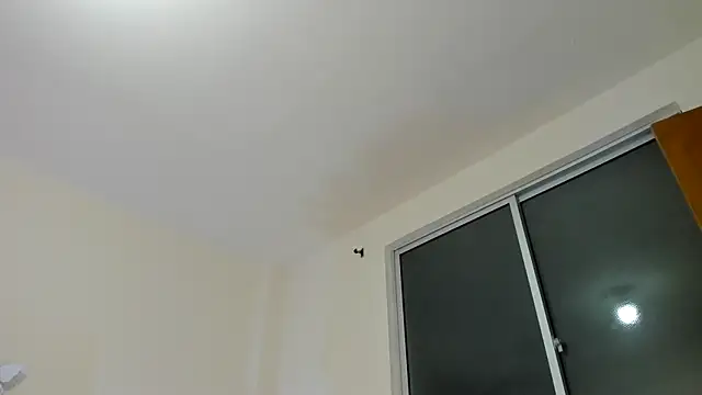 Valeria_Cruz83 webcam