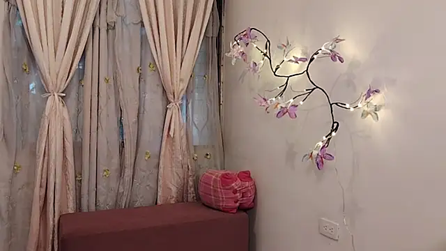 Bella_Exhibition webcam