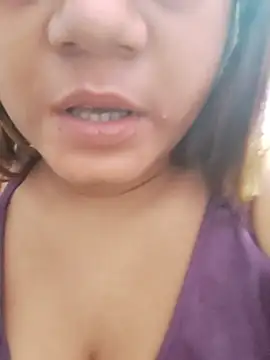 LUNA_QUEEN95 webcam