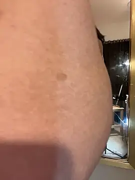 MiahWindsor webcam