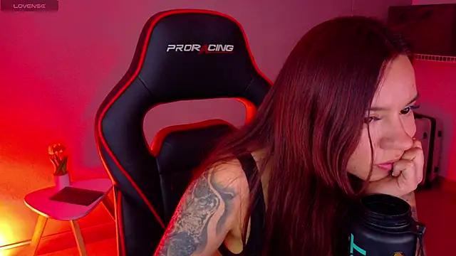 samantha_tattu webcam