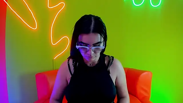 Ema_Isabella webcam