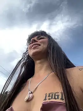 VioletaSubmissive live sex cam