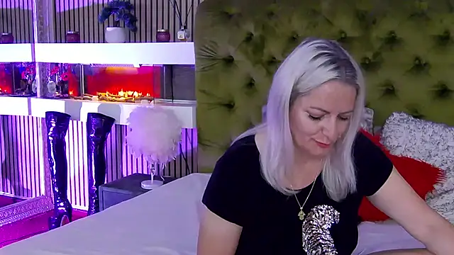LadyTouch webcam