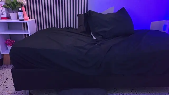Anthonella_smiith webcam