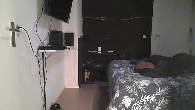 slaveboyrow webcam