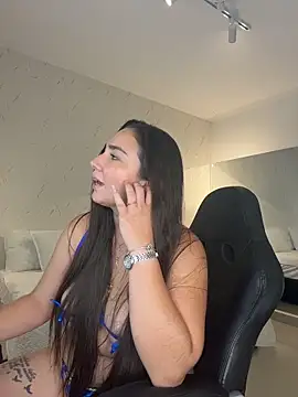 ava_blue webcam