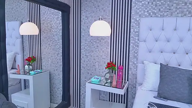 VioletSweetts webcam