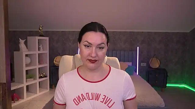 VelvetLuck webcam