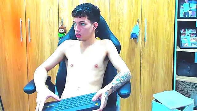Pride_couple webcam