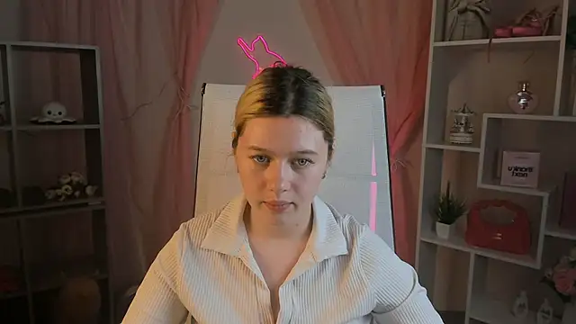 celestinemauriac - CelestineMauriac's free webcam - UK Sex Cams