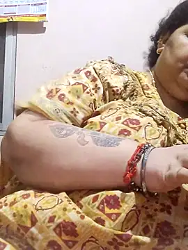 tamilthanushri webcam