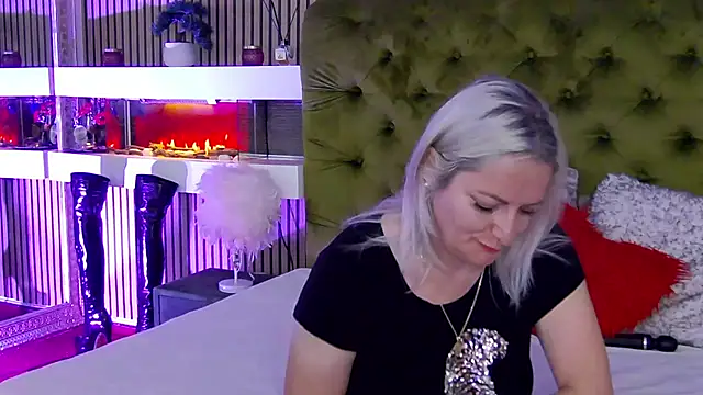 LadyTouch webcam