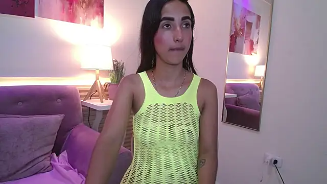 SweetyLaly webcam
