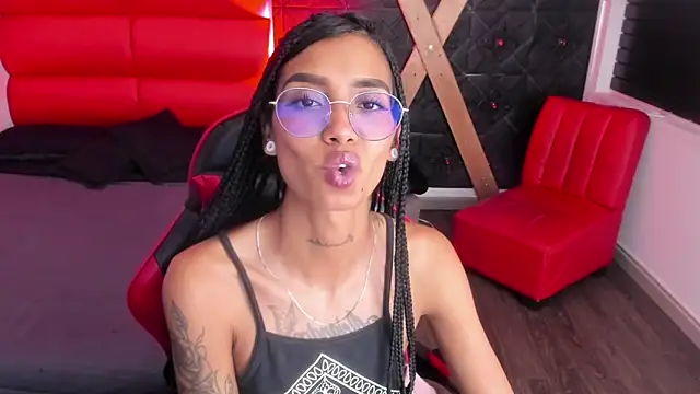 KarlaSlutSkinny__ webcam