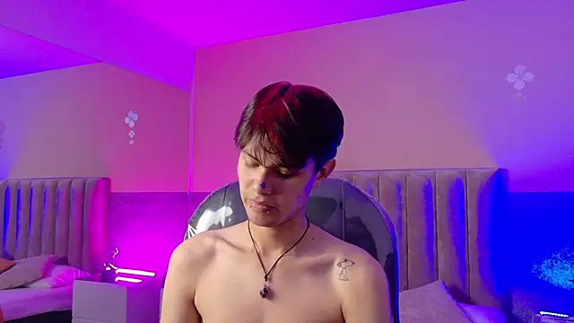 Derek_Sinn webcam