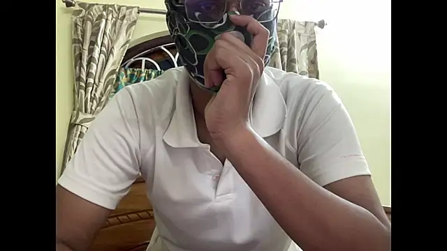 Slave_Aryan webcam