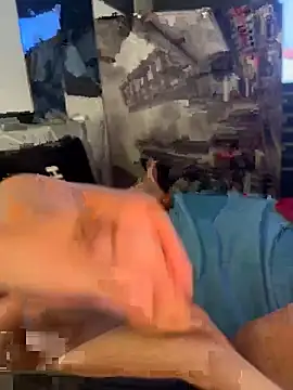 MatthewEmme2121 webcam