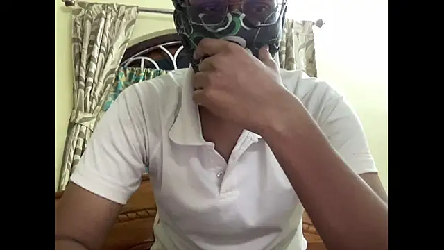 Slave_Aryan webcam